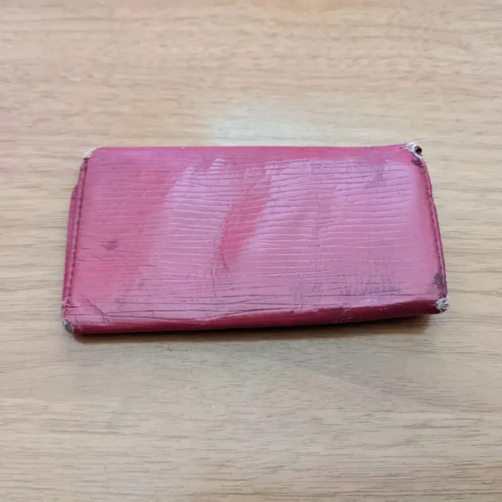 Louis Vuitton Epi Key Holder/Wallet #1143💥PRICE DROP💥